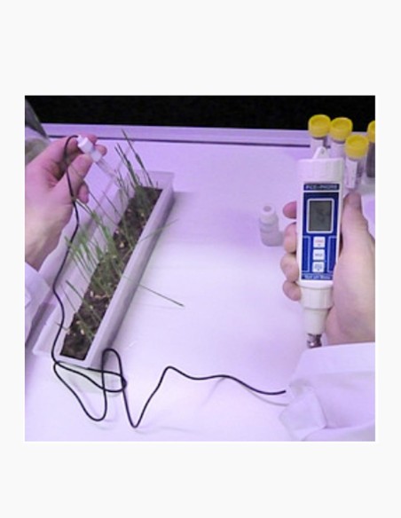 pH environmental controller. Wet soil. Measure the pH of soil. Soil ph sensor. Conservatis