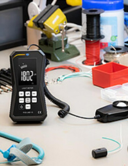 Luxmeter. PCE- LMD 10. Silicon photodiode sensor.  Meters. Conservatis