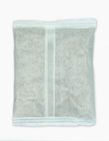 Molecular sieve. Desiccant packs. This desiccant works at high speed and creates environments with lower relative humidity.